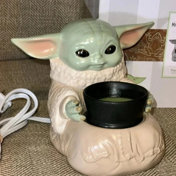 Scentsy Full Size Wax Warmer Star Wars Grogu The Mandalorian The Child Baby Yoda - Picture 6 of 14